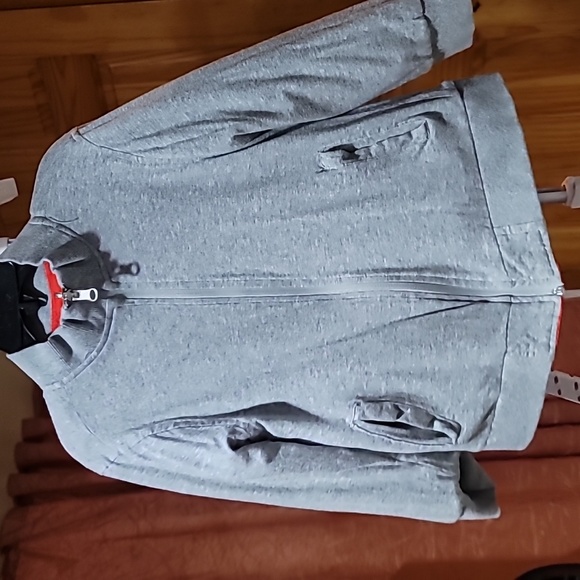 Disney Boys Reversable Red, White, Blue, and Gray 1928 Mickey Jacket. Size 5/6 - Picture 3 of 7